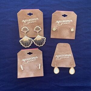 Arizona Jean Co. Gold and Cream 4 Piece Bumdle Earring Set
